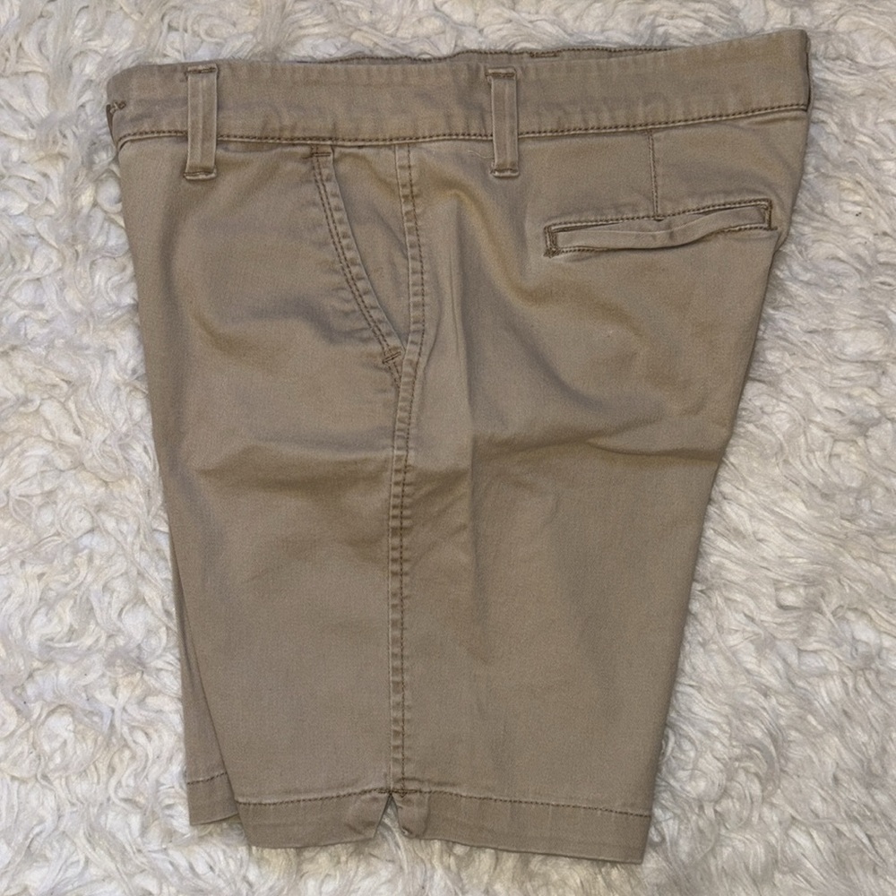 Aeropostale Stretch 5-Pocket 8” Chino Shorts, Size 11/12